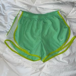 Size medium Nike Drifit shorts